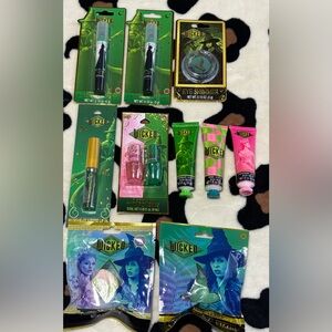 Wicked Bath Body Makeup 10 piece Set, collectible movie memorabilia makeup